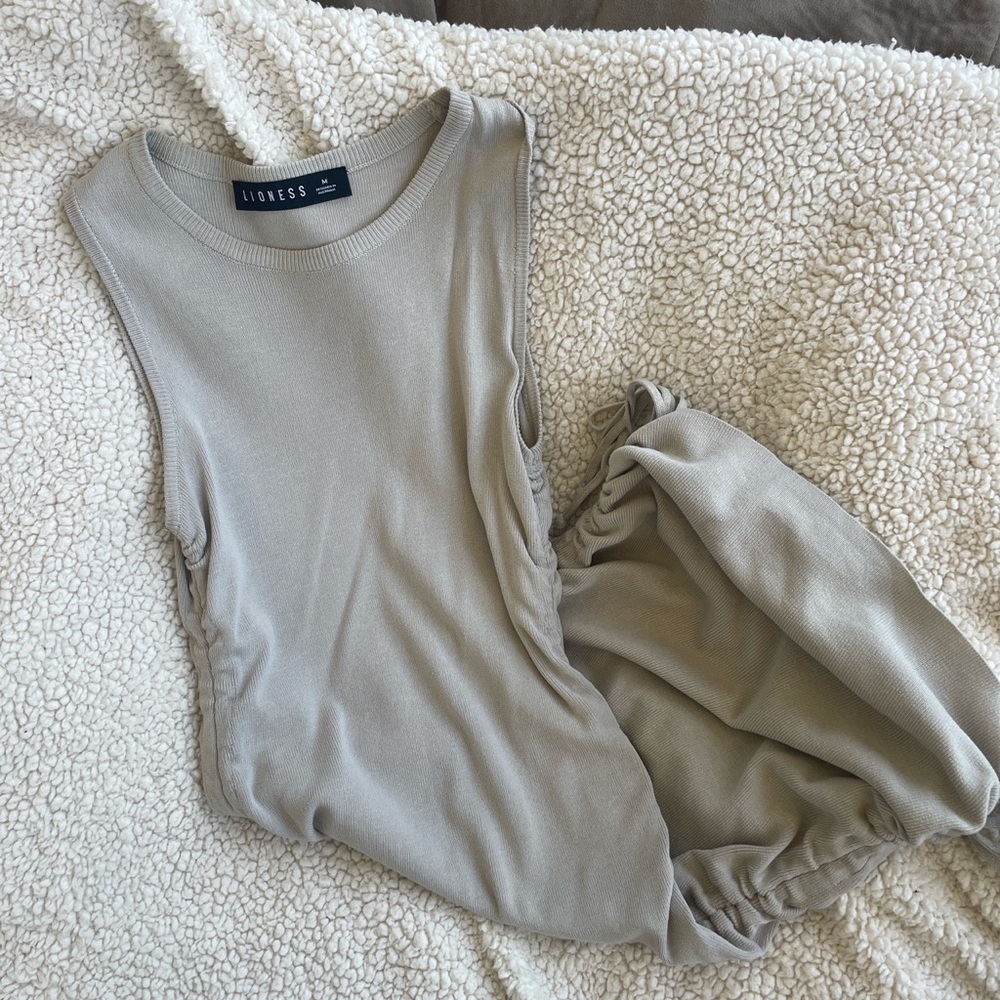 Lioness Ribbed Dress